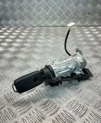 Volkswagen Touran II Ignition lock 1K0905851B