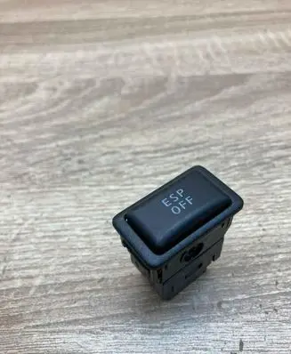 Nissan Qashqai Traction control (ASR) switch 