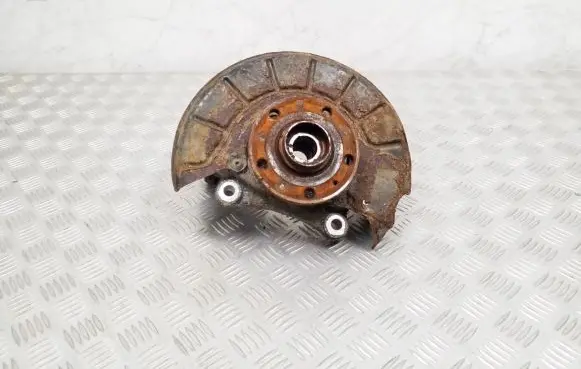 Volkswagen PASSAT CC Front wheel hub