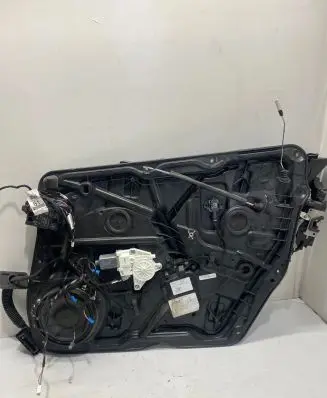 Mercedes-Benz GLE (W166 - C292) Front door electric window regulator A1668202002 A2925402100 A0997601800