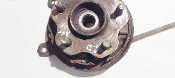 Rear wheel hub