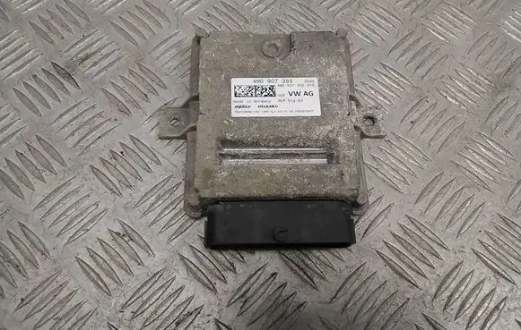 Audi A4 S4 B9 Adblue control unit 4M0907355