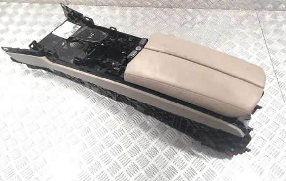 BMW 7 F01 F02 F03 F04 Center console 
