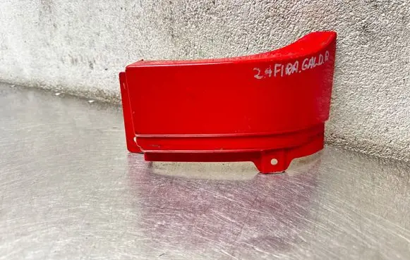 Opel Zafira B Rear/tail light trim molding 90580804 2225517 222551