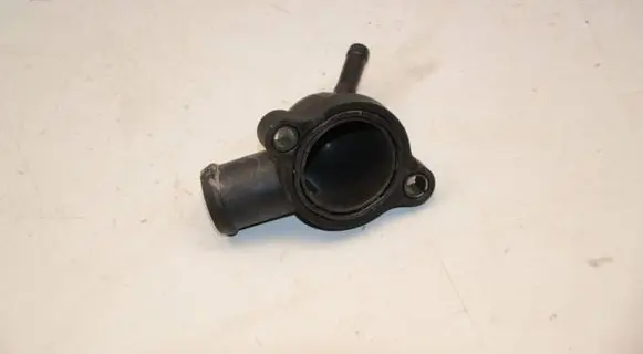 Volkswagen Golf VII Engine coolant pipe/hose 04L121131J 10790