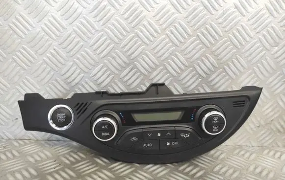 Toyota Yaris Tailgate/trunk/boot open switch 559000D800