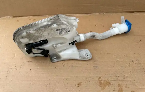 Volkswagen T-Roc Windshield washer fluid reservoir/tank 2GA955448E