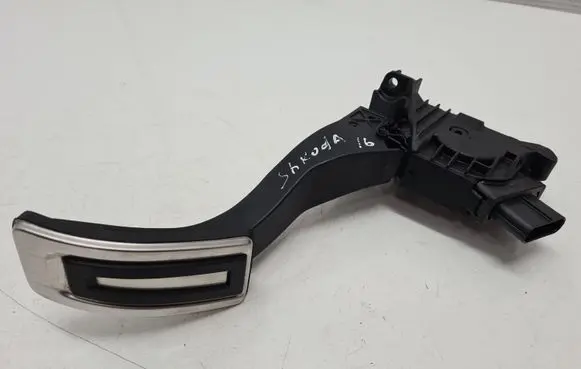 Skoda Octavia Mk3 (5E) Accelerator throttle pedal 5Q1723503H