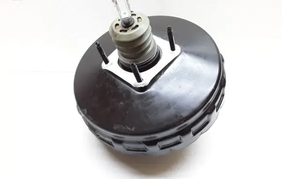 Volvo V70 Brake booster P31274701 6G912B195EH
