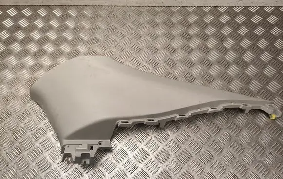 Toyota Prius (XV60) (C) pillar trim 6247047150
