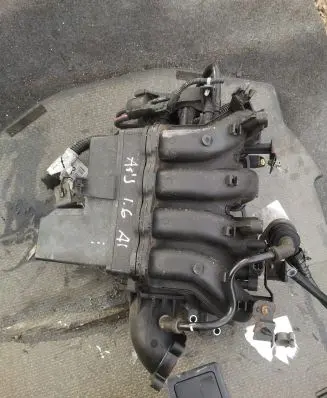 Opel Astra J Intake manifold