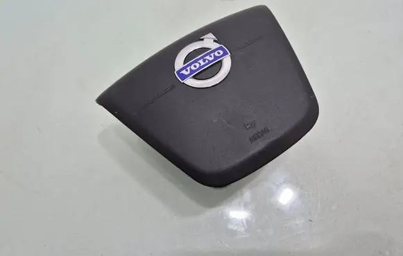 Steering wheel airbag