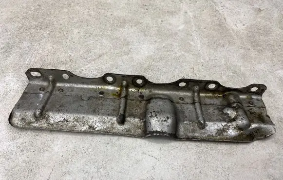 BMW 3 E90 E91 Heat shield in engine bay 7547849