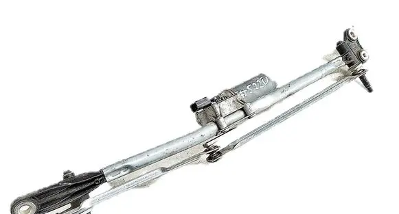 Land Rover Range Rover Sport L320 Front wiper linkage and motor W0027101