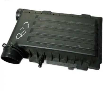 Volkswagen Golf VII Air filter box