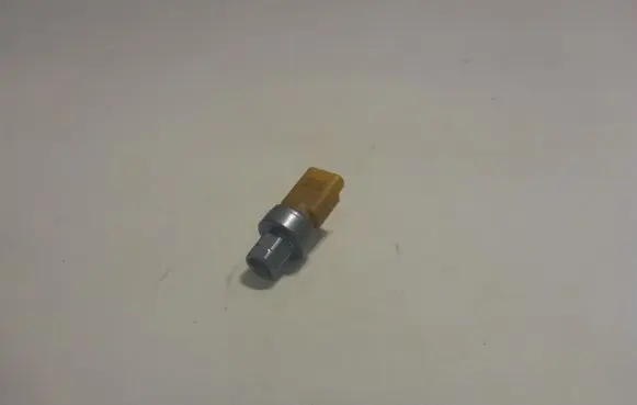 Citroen C3 Aircross Air conditioning (A/C) pressure sensor 9673006380
