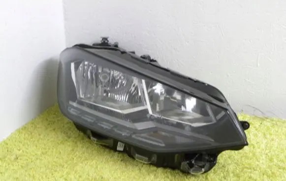 Volkswagen Golf Sportsvan Headlight/headlamp