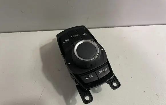 BMW 4 F36 Gran coupe Head unit multimedia control 9318695