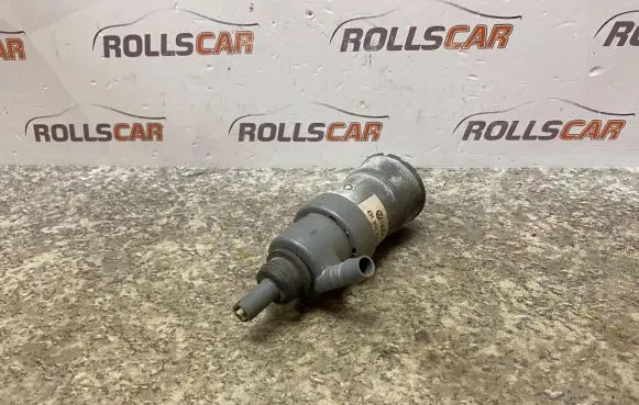 Volkswagen I LT Headlight washer pump 431955679A