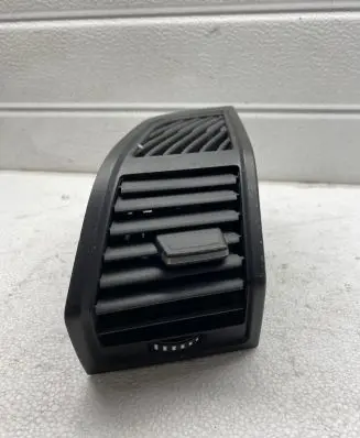 BMW i3 Air intake duct part 9283001