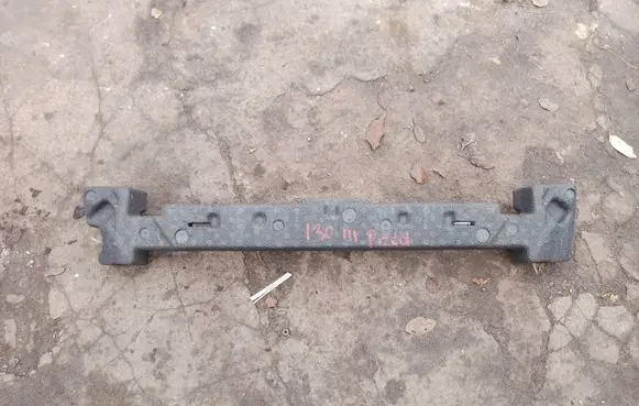 Hyundai i30 Front bumper foam support bar 