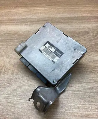 Lexus GS 300 350 430 450H Suspension control unit/module 8924330121