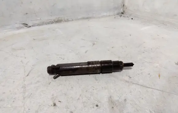 Audi A4 S4 B5 8D Fuel injector 028130201T