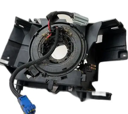 Renault Clio III Tailgate/trunk/boot open switch