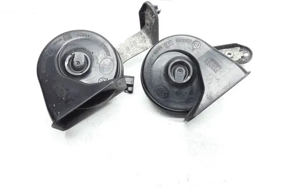 Volvo S60 Horn signal 30796896 30796897