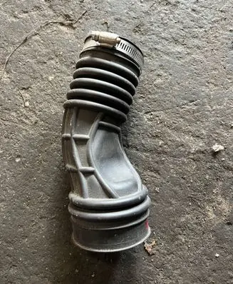 Suzuki Vitara (LY) Intake resonator braknumeruczci