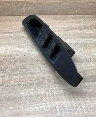 Mazda MPV II LW Electric window control switch LD6266350A LC88684L6