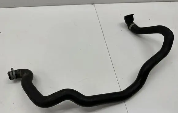 BMW 5 GT F07 Engine coolant pipe/hose 9119178