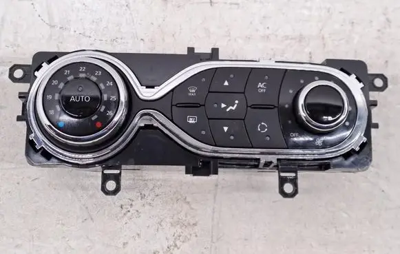 Renault Captur Climate control unit 275108796R