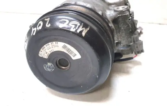 Mercedes-Benz C W204 Air conditioning (A/C) compressor (pump)