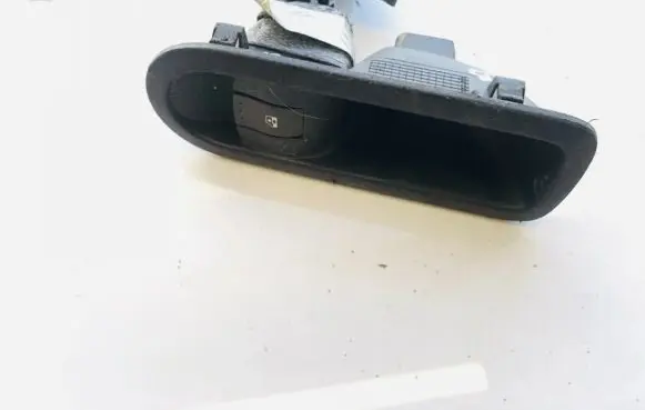 Renault Megane II Electric window control switch 156015540