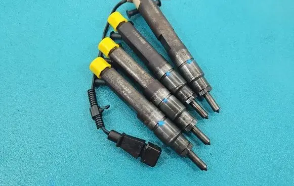 Audi A3 S3 8L Fuel injector 038130201F IMPRK1354268