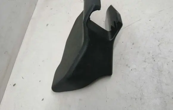 Toyota Prius+ (ZVW40) Seat trim 7215847040