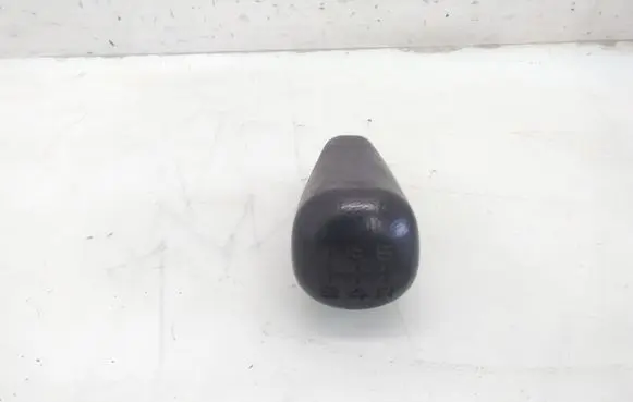 Hyundai Galloper Gear lever shifter trim leather/knob