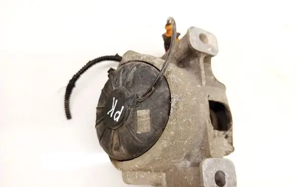 Audi A4 S4 B8 8K Engine mount bracket 782516141206