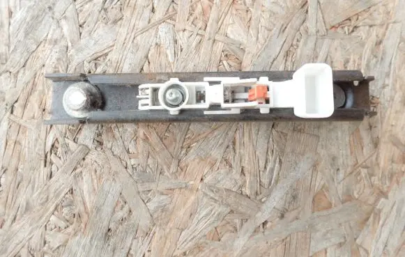 Renault Laguna II Seat belt height adjuster 