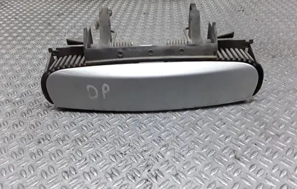 Audi A3 S3 A3 Sportback 8P Front door exterior handle 4B0839885