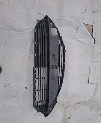 Toyota Aygo AB40 Front bumper lower grill 531120H170