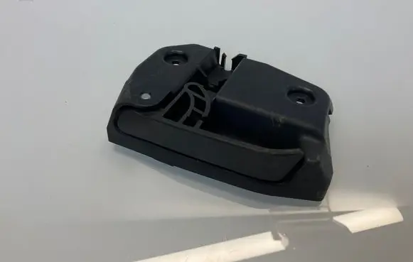 Mercedes-Benz E W211 Rear seat cable / handle 