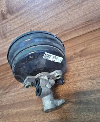 Audi A8 S8 D2 4D Brake booster 4D0612105F 913M