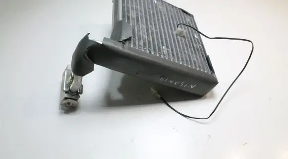 Nissan Note (E12) Heater blower radiator