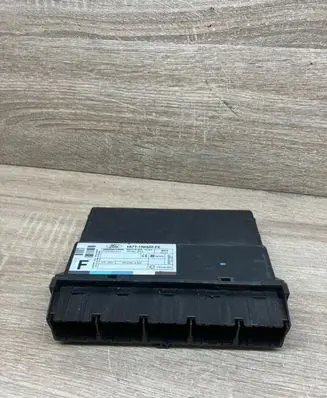 Ford Focus Comfort/convenience module 1S7T15K600FE 5EK48730H