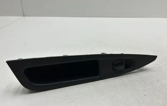 Nissan Qashqai Electric window control switch 829614EA0AX