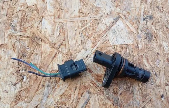Fiat Freemont Crankshaft position sensor 55571978