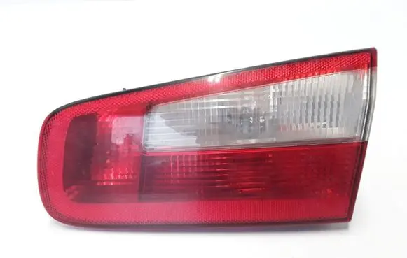 Tailgate rear/tail lights