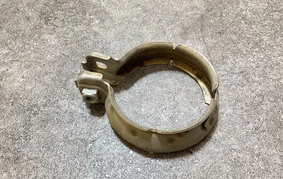 Mercedes-Benz Sprinter W907 W910 Muffler pipe connector clamp A0009958902